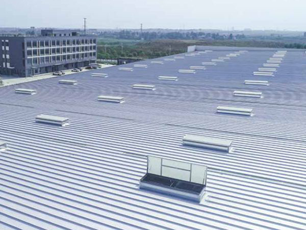 
一字型電動(dòng)采光排煙天窗
