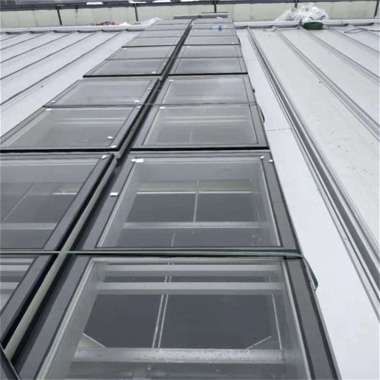 薄型通風(fēng)天窗